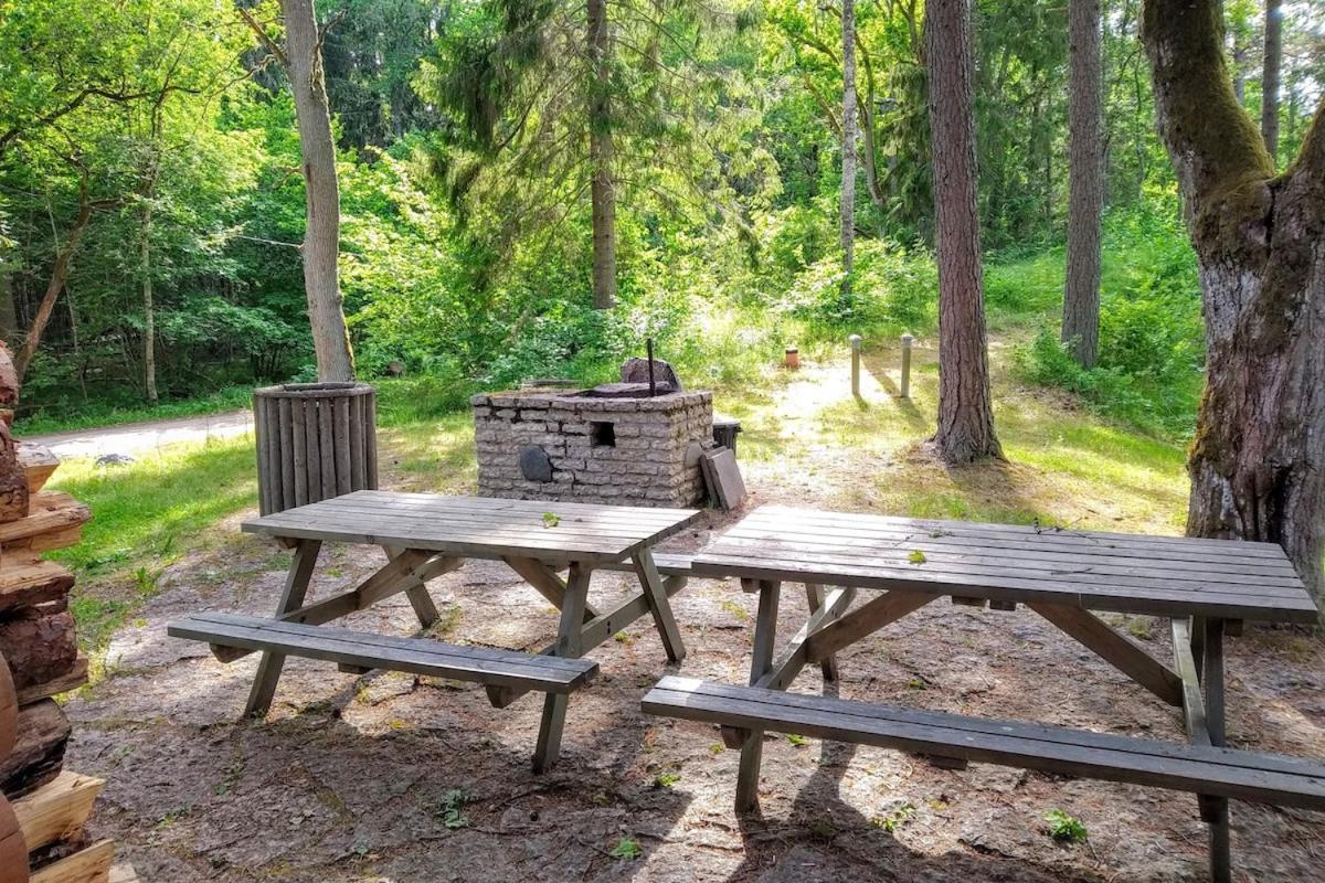 Valkla Puhkekeskus - puhkemajad Harjumaal kümblustünni ja saunaga Kuusalu Exterior foto